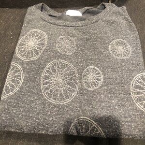 Soul cycle long sleeve lightweight sweatshirt with wheels 🚲 11/12